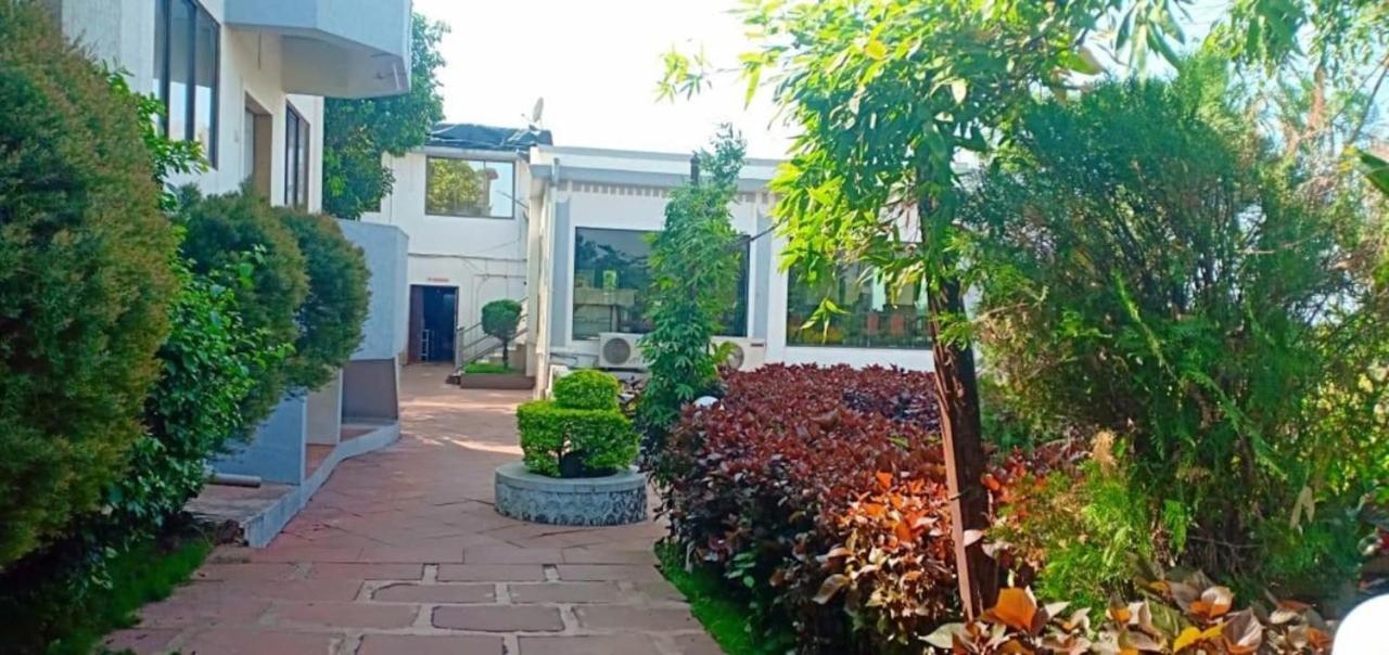 Complimentary Water Park Igatpuri Hotel ภายนอก รูปภาพ