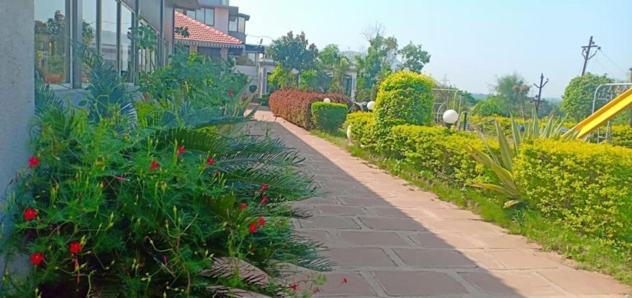 Complimentary Water Park Igatpuri Hotel ภายนอก รูปภาพ
